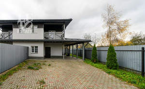 Дом 120м², 2-этажный, на длительный срок,