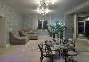 Дом 327м², 2-этажный, участок 12 сот.