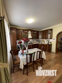 Таунхаус 150м², 4-этажный, участок 1 сот.