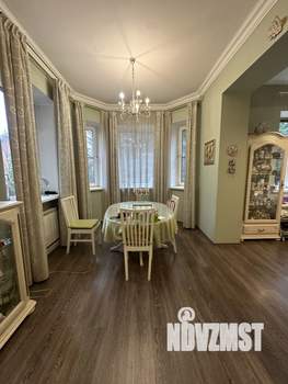 Дом 354м², 3-этажный, участок 12 сот.