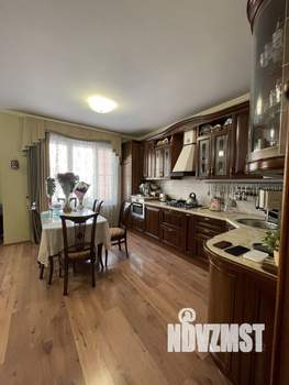 Таунхаус 150м², 4-этажный, участок 1 сот.