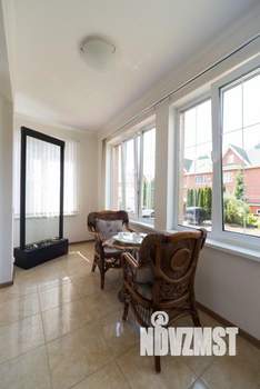 Таунхаус 220м&sup2;, 4-этажный, на длительный срок, 