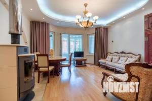 Таунхаус 220м&sup2;, 4-этажный, на длительный срок, 