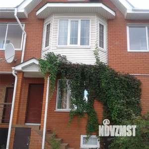 Таунхаус 220м&sup2;, 4-этажный, на длительный срок, 