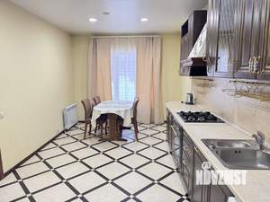 Таунхаус 161м&sup2;, 4-этажный, на длительный срок, 