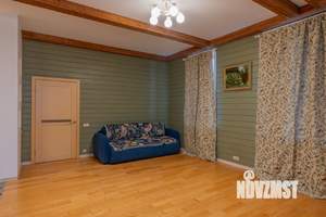 Дом 260м², 3-этажный, на длительный срок, 