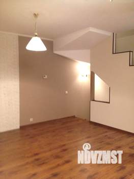 Таунхаус 160м², 4-этажный, на длительный срок, 
