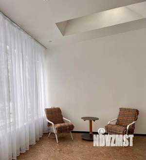 Коттедж 200м², 2-этажный, на длительный срок, 