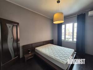 Таунхаус 200м&sup2;, 4-этажный, на длительный срок, 