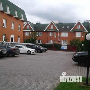 Таунхаус 220м&sup2;, 4-этажный, на длительный срок, 