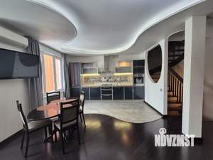 Таунхаус 200м&sup2;, 4-этажный, на длительный срок, 