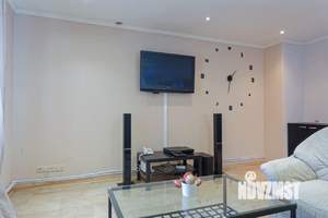 Дом 150м², 3-этажный, на длительный срок, 