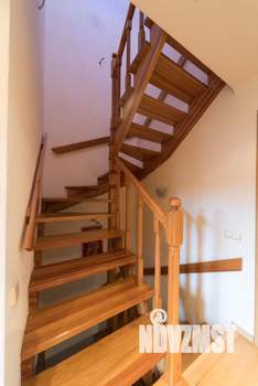 Таунхаус 220м&sup2;, 4-этажный, на длительный срок, 