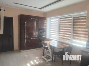 Дом 170м&sup2;, 3-этажный, на длительный срок, 