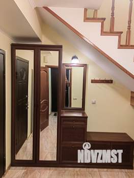 Таунхаус 160м², 4-этажный, на длительный срок, 
