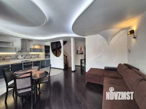 Таунхаус 200м&sup2;, 4-этажный, на длительный срок, 