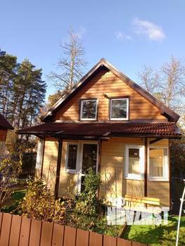 Дом 100м&sup2;, 2-этажный, участок 4 сот.  