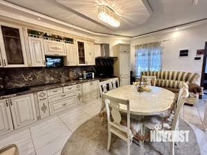 Коттедж 242м&sup2;, 2-этажный, участок 9 сот.  