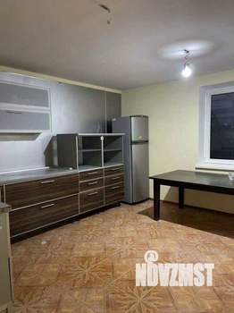 Дом 350м², 3-этажный, участок 16 сот.  