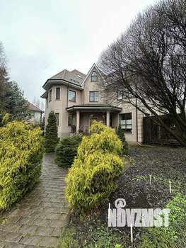 Дом 354м², 3-этажный, участок 12 сот.  