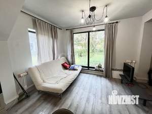 Дом 100м&sup2;, 2-этажный, участок 6 сот.  