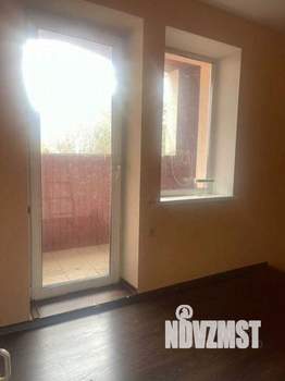 Дом 350м², 3-этажный, участок 16 сот.  
