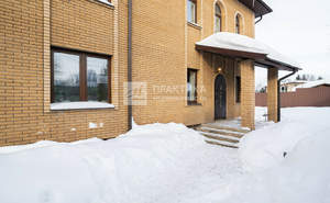 Дом 327м&sup2;, 2-этажный, участок 12 сот.  