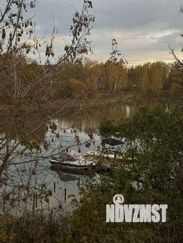 Дом 300м&sup2;, 3-этажный, участок 7 сот.  