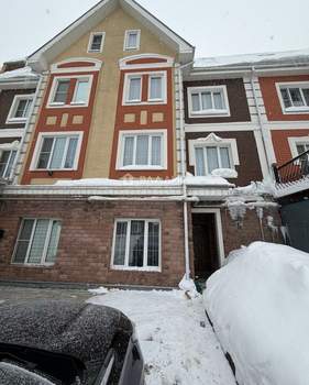 Дом 161м&sup2;, 4-этажный, участок 2 сот.  