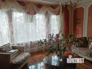 Таунхаус 180м², 4-этажный, участок 2 сот.  