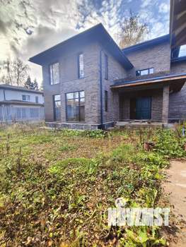 Дом 310м², 2-этажный, участок 11 сот.  