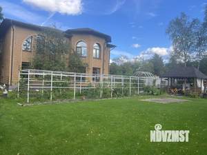 Дом 327м&sup2;, 2-этажный, участок 12 сот.  