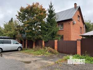 Дом 300м&sup2;, 2-этажный, участок 4 сот.  