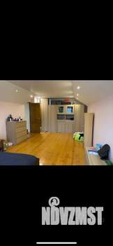 Дом 400м&sup2;, 3-этажный, участок 850 сот.  