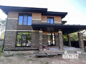 Дом 210м², 2-этажный, участок 5 сот.  