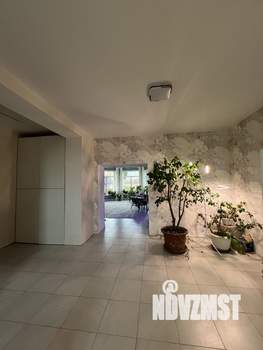 Коттедж 327м&sup2;, 2-этажный, участок 12 сот.  