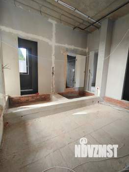 Дом 310м², 2-этажный, участок 11 сот.  