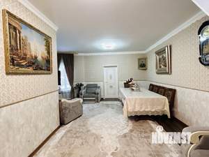 Коттедж 242м&sup2;, 2-этажный, участок 9 сот.  