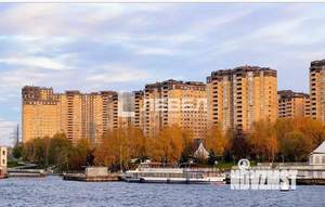 Дом 4374м&sup2;, 3-этажный, участок 30 сот.  