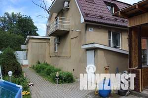 Коттедж 180м², 2-этажный, участок 8 сот.  