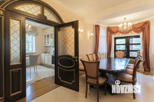 Коттедж 470м², 2-этажный, участок 16 сот.  