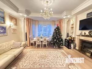 Таунхаус 180м&sup2;, 4-этажный, участок 2 сот.  