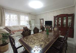 Дом 180м², 2-этажный, участок 8 сот.  