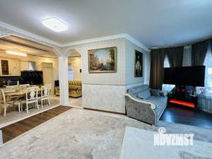 Коттедж 242м&sup2;, 2-этажный, участок 9 сот.  