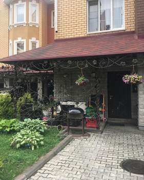 Дом 160м², 4-этажный, участок 1 сот.  