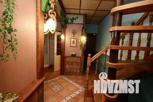 Дом 220м&sup2;, 2-этажный, участок 25 сот.  