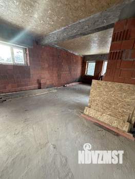 Дом 250м&sup2;, 2-этажный, участок 5 сот.  