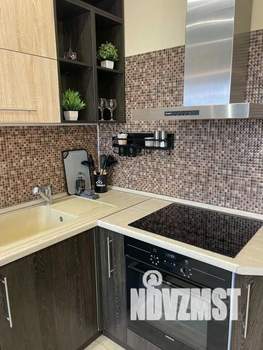 2-к квартира, посуточно, 60м2, 1/1 этаж