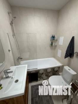 Студия квартира, посуточно, 35м2, 7/13 этаж