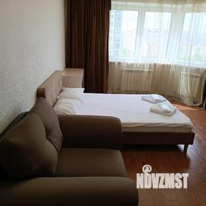 1-к квартира, посуточно, 47м2, 13/17 этаж